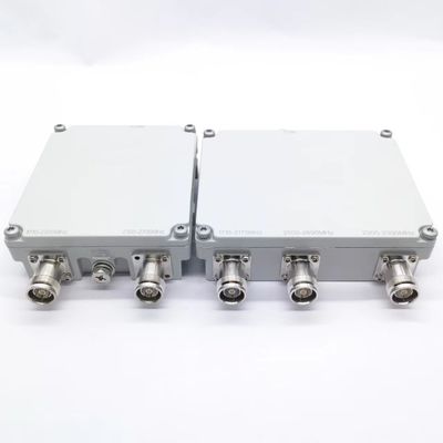 Combinador de RF de baja frecuencia de baja frecuencia de banda tripartita para exteriores 698-960 1710-2170 2300-2700MHz IP65