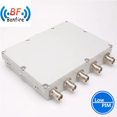 4.3-10 F Interfaz DIN-F RF Triplexer Triple Band Combiner de 380-2700 MHz Gris/rojo/negro