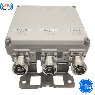 4.3-10 F Interfaz DIN-F RF Triplexer Triple Band Combiner de 380-2700 MHz Gris/rojo/negro