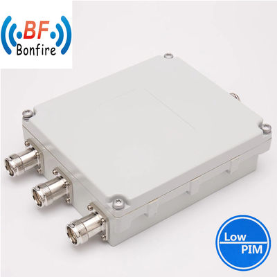 Combinador de banda cuadrilateral de 4 vías personalizado 1710-2700MHz RF Low Pim Quadplexer con N Female