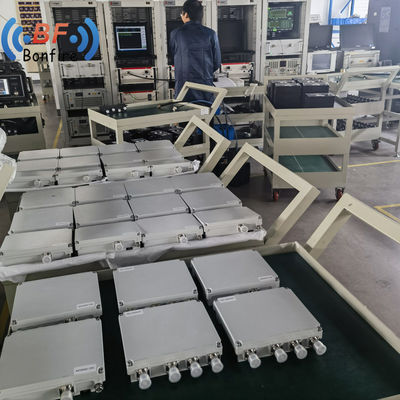 Combinador de cuatro bandas de baja pérdida de inserción 1710-2700MHz con alta directividad y baja velocidad de entrada