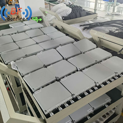 Combinador de cuatro bandas de baja pérdida de inserción 1710-2700MHz con alta directividad y baja velocidad de entrada