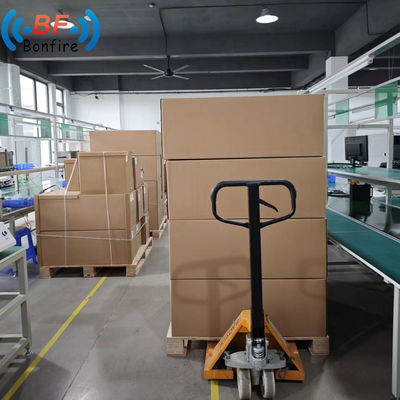 698-4000MHz Antenna de panel de parches de recubrimiento MIMO de doble polarización 2X2 para producción OEM / ODM