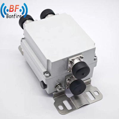 IP65 1710-2170MHz 2300-2690MHz Unidad de señal de RF Combinador duplexador de banda doble