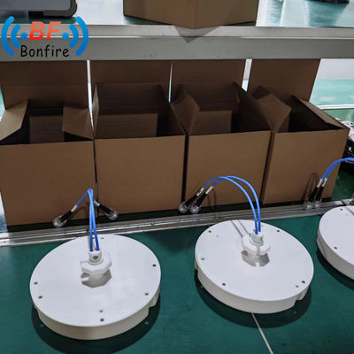 OEM/ODM 1710-2700 3300-4000MHz 3G Antena original de parche plano RF Omni Panel de parche Antena