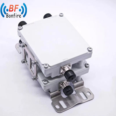 Triplexador 2300-2700MHz RF Combinador de banda triple SMB Interfaz femenina 4.3-10 F / DIN-F / DIN F