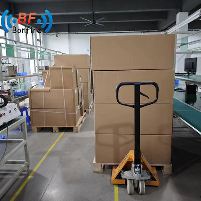 Producción OEM/ODM 1710-2700 3300-4000MHz Antena RF para comunicaciones GSM WiFi Omni MIMO