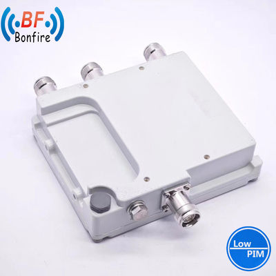 VHF UHF Duplexer 1710-2170MHz 2300-2690MHz Diplexer para el sistema de radio repetidor de dos vías