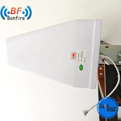 Antenna Omni Indoor de banda ancha 698-4000MHz 3G/4G/GSM/LTE Blanco con N conector femenino