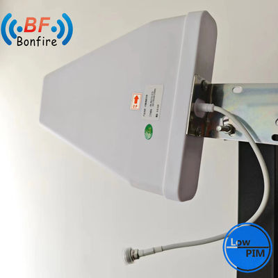Antenna Omni Indoor de banda ancha 698-4000MHz 3G/4G/GSM/LTE Blanco con N conector femenino