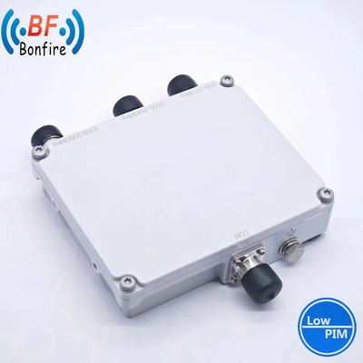 1710-2170MHz 2300-2690MHz Duplexor de banda ancha RF con bajo Pim Diplexor combinador 4.3-10 Hembra