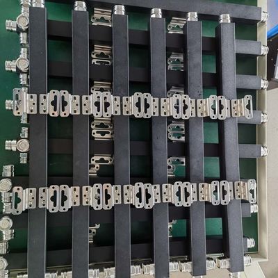 Ultra banda ancha de 3 vías Pim bajo reactivo de alta potencia 350-3800MHz 4.3-10 F Negro