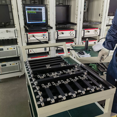 Ultra banda ancha de 3 vías Pim bajo reactivo de alta potencia 350-3800MHz 4.3-10 F Negro