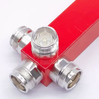 4 Way Low Pim Reactive High Power Splitter 698-3800MHz 4.3-10 F Gris/rojo/negro/personalizado