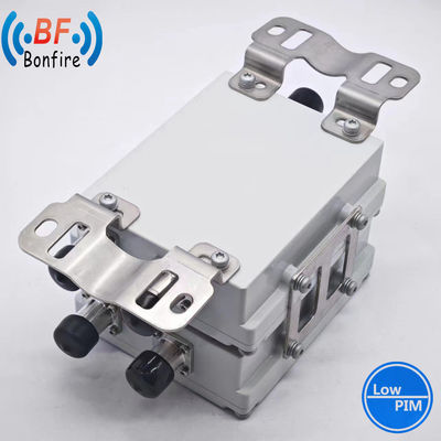 HLQ-XXXXX Duplexer combinador de banda doble 1710-2170MHz 2300-2690MHz con protección IP65