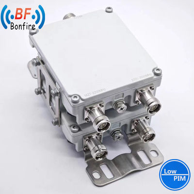 HLQ-XXXXX IP65 Quadplexer Multiplexador para interiores y exteriores para 1710-2170 MHz y 2300-2690 MHz