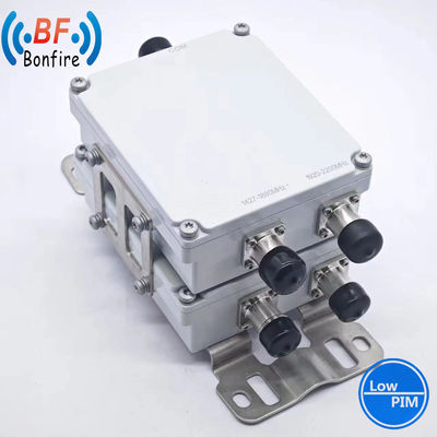 HLQ-XXXXX IP65 Quadplexer Multiplexador para interiores y exteriores para 1710-2170 MHz y 2300-2690 MHz