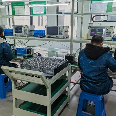 4.3-10 F Interfaz 698-4000MHz Divididor de energía para sistemas de telecomunicaciones en edificios