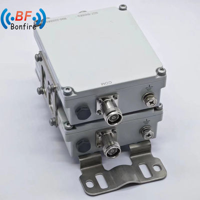 160dbc 300W Diplexer 1710-1880 1920-2170 2300-2400 2500-2700MHz Combinador de cuádruplexores de RF