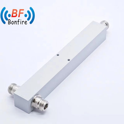 4.3-10 F Interfaz RF Divididor de energía pasiva para banda ancha 698-4200MHz Pim-160dbc IP67