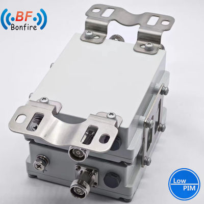VHF Triplexador RF Diplexador RF Combinador 1710-1880 1920-2170 2300-2400 2500-2700MHz DAB 210-260 MHz Conector SMA