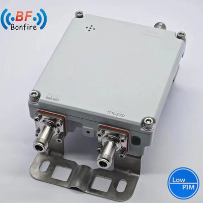 IP65 de interior/exterior 2500-2700MHz Triplexador RF Diplexador RF Combinador de banda doble con 4.3-10-F