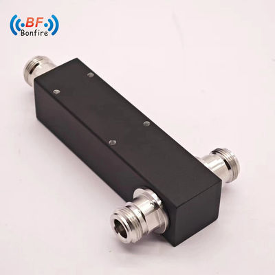 Baja pérdida de inserción baja Vswr 5000-6000MHz 50W 2 Way Power Splitter N Femenino IP60 para Ibs/Das