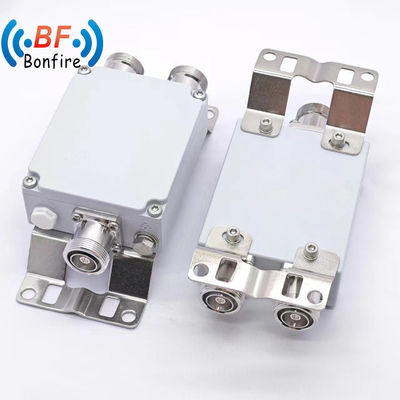Capacidad 200W N Atenuador de RF de hombre a mujer 15dB CC a 2300-2400 2500-2700MHz 50 Ohm