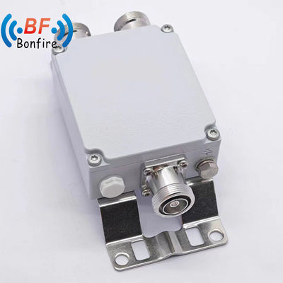 Combinador de RF de tipo DIN de 200 W de macho a hembra para aplicaciones de doble banda y clasificación IP65