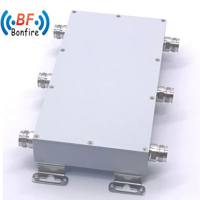 IP65 para interiores y exteriores 3 en 3 para el acoplador híbrido combinado 698-3800MHz 4.3-10-F HCXXXXXXX
