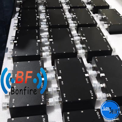 4.3-10 Femenino -160dbc 300W 4 en 4 fuera Combinador híbrido para el edificio Das 698-3800MHz
