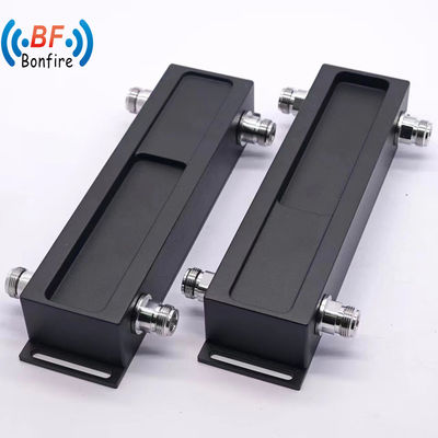 Peso bruto 0,780 kg Combinador híbrido de RF 2X2 pasivo 698-4000MHz gris/rojo/negro