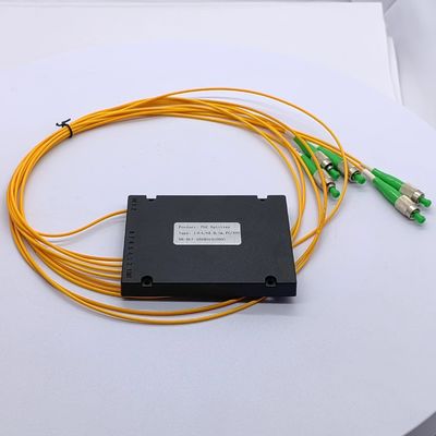 1*4 PLC splitter de modo único 0,500 kg con tamaño de paquete 25,00cm * 20,00cm * 10,00cm