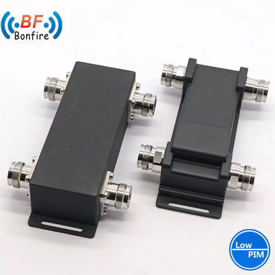 5G 2 en 2 de 698-3800MHz N o 4.3/10 Tipo de combinador híbrido de RF de bajo Pim para interiores y exteriores