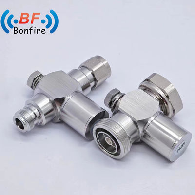 4.3-10 Protector contra sobretensiones de conector masculino para interfaz N-F y amplio rango de frecuencia