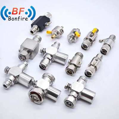 4.3-10 Protector contra sobretensiones de conector masculino para interfaz N-F y amplio rango de frecuencia