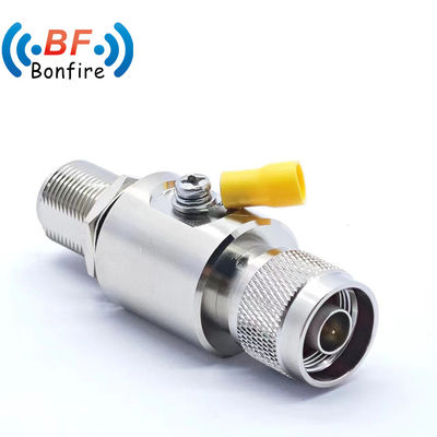 Mujer de UHF a UHF Conector coaxial de mamparo femenino Protector contra sobretensiones para IP65 rojo interior/exterior