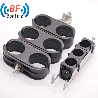 Clamparas de alimentación de fibra de plástico de tres pilas Clamparas de cable para necesidades de producción OEM / ODM