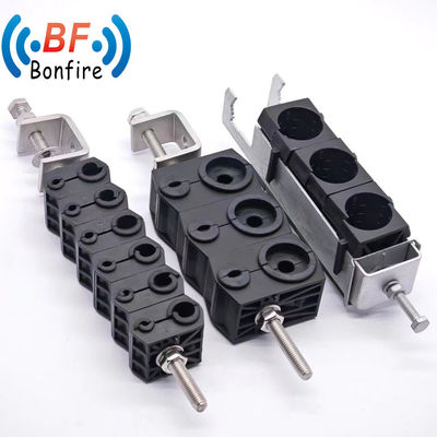 Clamparas de alimentación de fibra de plástico de tres pilas Clamparas de cable para necesidades de producción OEM / ODM