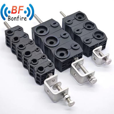 Clamparas de alimentación de fibra de plástico de tres pilas Clamparas de cable para necesidades de producción OEM / ODM