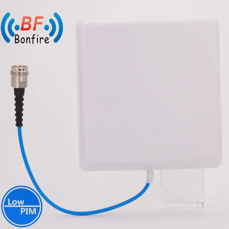 TX-0740-X701 Antenna de panel direccional de microondas para cobertura en el edificio 698-4000MHz