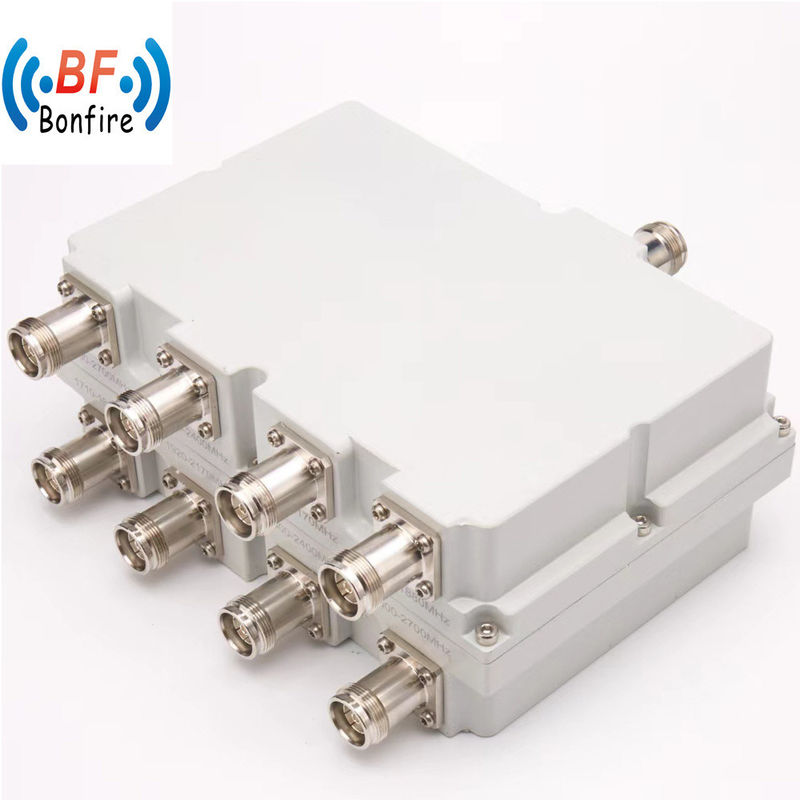 Combinador de RF de baja frecuencia PIM de cuatro bandas 1710-2700MHz con paquete de conectores DIN-F 4.3-10-F