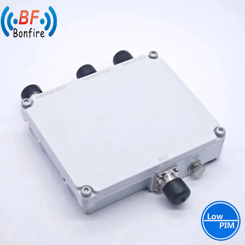 Potencia UHF 2500-2700MHz Apertador de combinación híbrido de 4 vías N Tipo femenino con HLQ-XXXXX