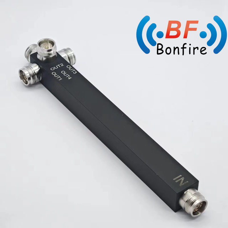 IP65 698-3800MHz para interiores y exteriores 4 vías de separación de potencia de cavidad con conector femenino 4.3-10