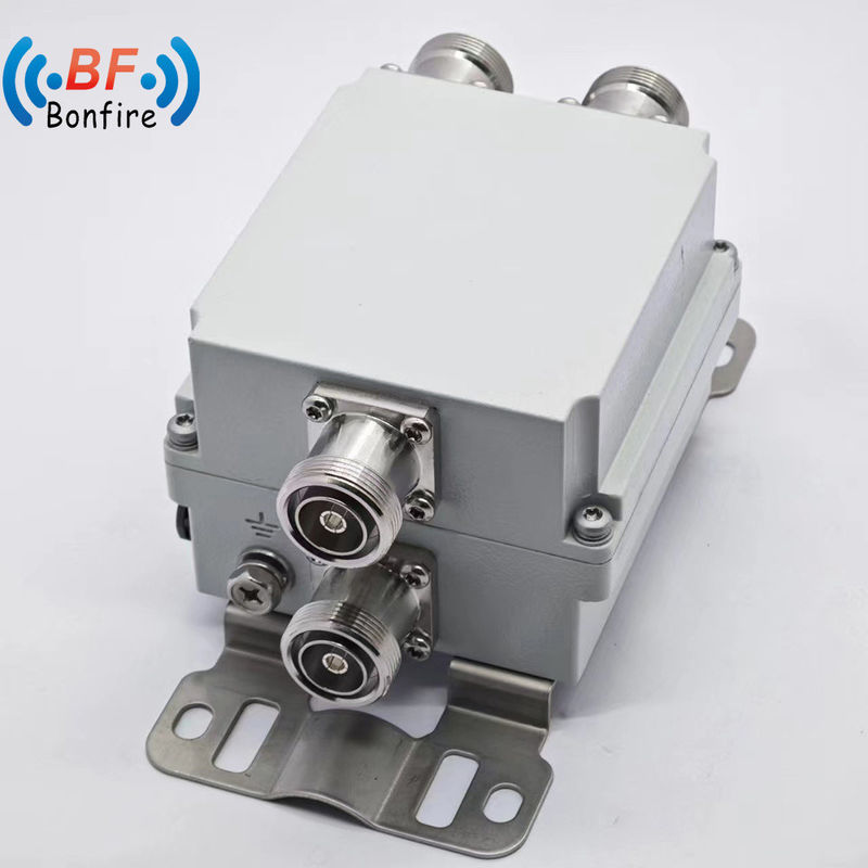4.3-10f Interfaz DIN-F Combinador triplexador para el mercado 5g 300W 1920-2170 2300-2400 2500-2700mhz Pim bajo