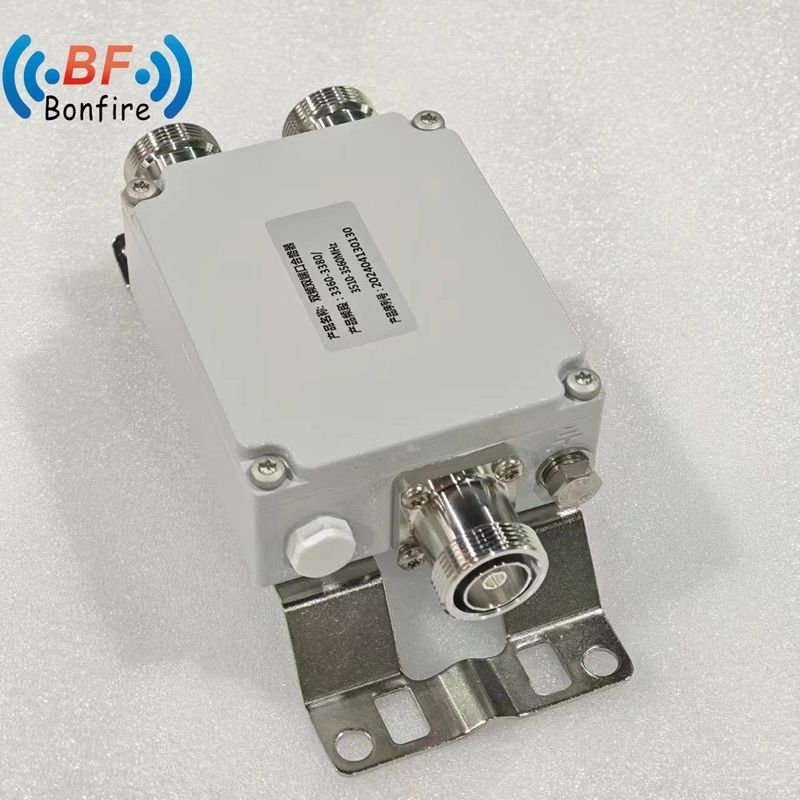 1710-1880 1920-2170 2300-2400 2500-2700MHz Combinador de banda penta RF -155dbc con DIN-F