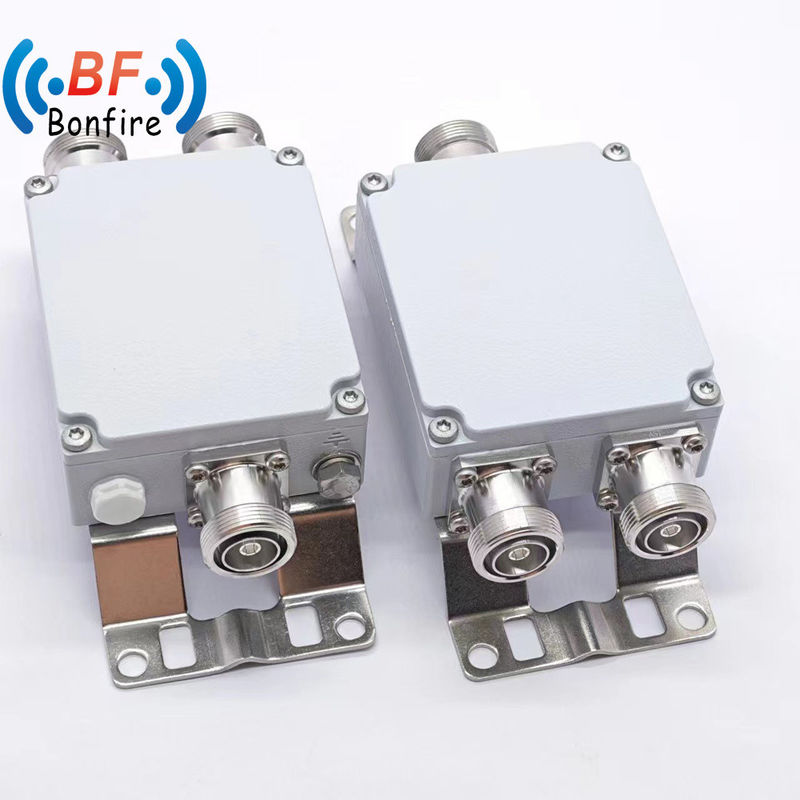 N Combinador de RF masculino a N femenino Combinador de banda doble de RF coaxial con atenuador fijo 2500-2700MHz 3-40dB
