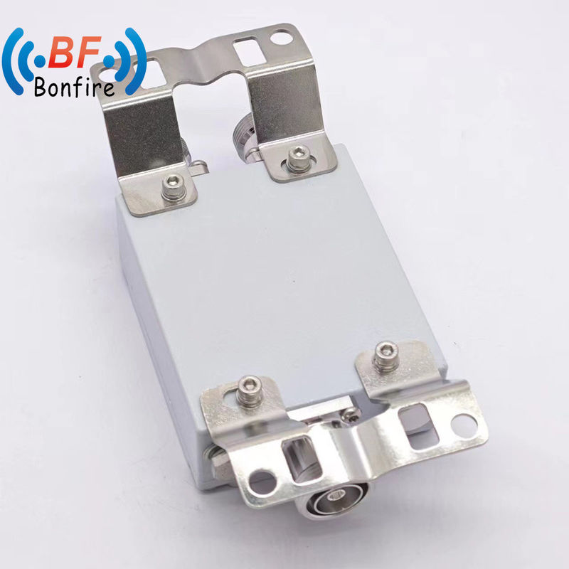 2300-2400 2500-2700MHz Combinador RF Combinador coaxial de banda doble Atenuador fijo para DAS