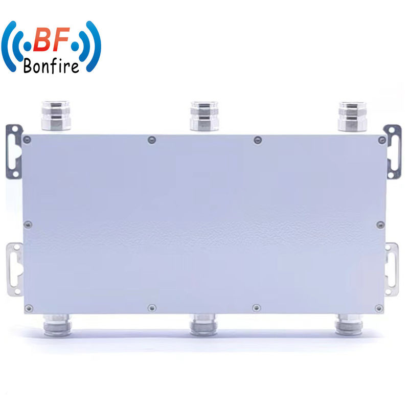HCXXXXXXX 698-3800MHz 100W 3 en 3 fuera de acoplador híbrido interior NF para la distribución de la señal