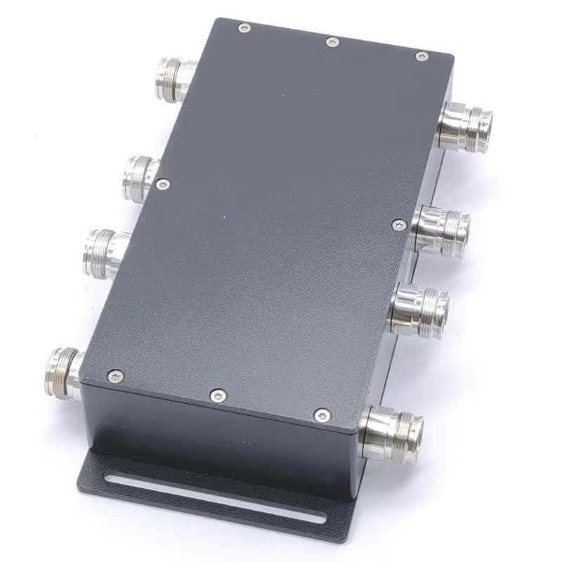 300W 160dbc 4 en 4 fuera acoplador híbrido de Pim bajo para instalaciones IP65 interiores / exteriores